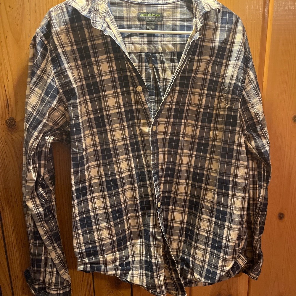 Long sleeve men’s casual button down